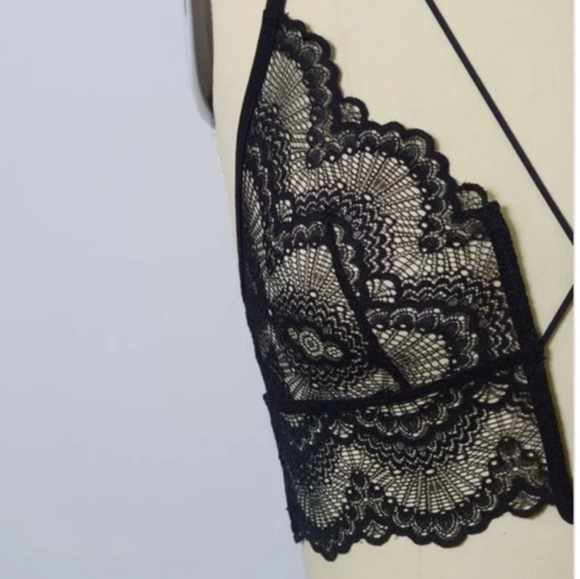 Mystic Deep V Lace Bralette - Picture 3 of 8